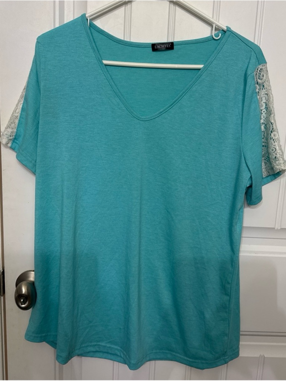 Women's Turquoise V-Neck Short Sleeve Top with Lace Trim